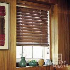 Фото 1. Деревянные жалюзи в 